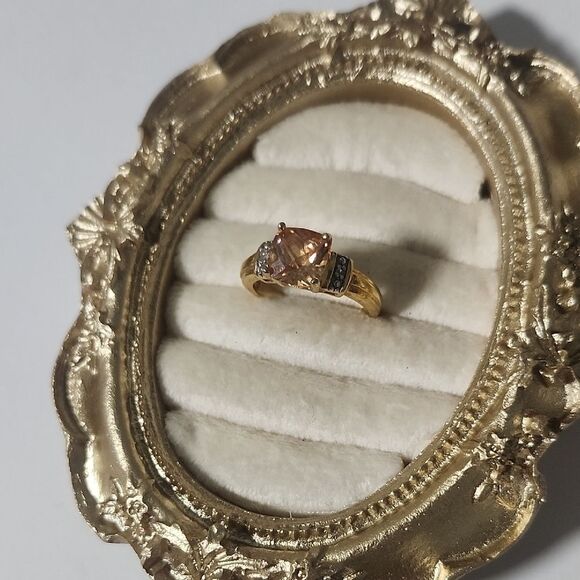 Gold Plated Ring Size 8 One Diamond On Each Side - Picture 1 of 4